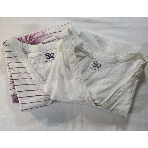 SO 2-Pack Cotton Tees Size Small White & Pink Floral Stripe V-Neck Top - Picture 11 of 11